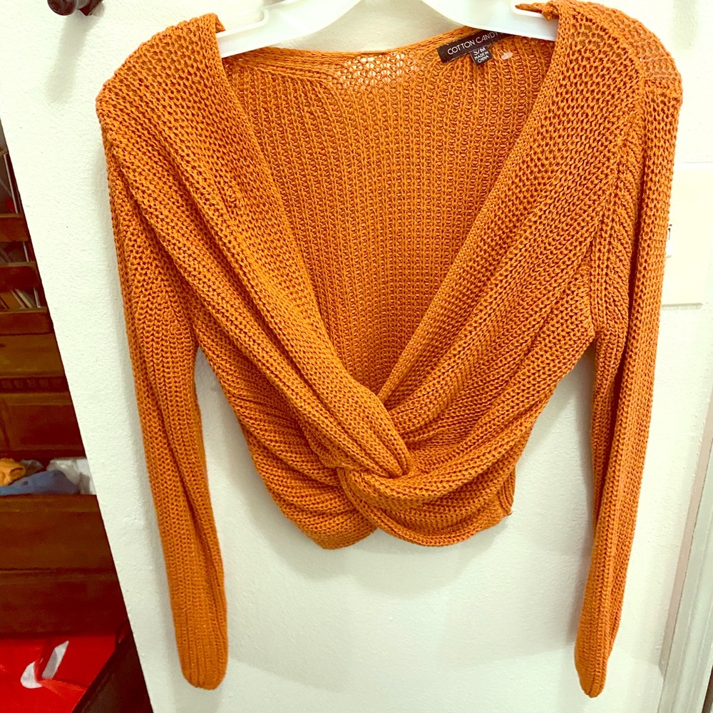 Knit cropped sweater